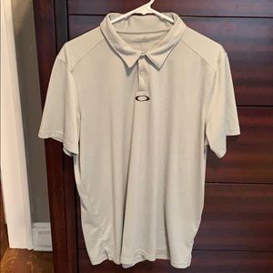 Men’s Oakley polo
